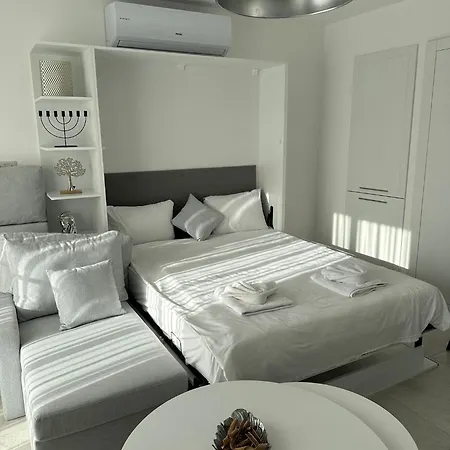 Apartment студия в комплексе Thalassa с видом на горы Elea